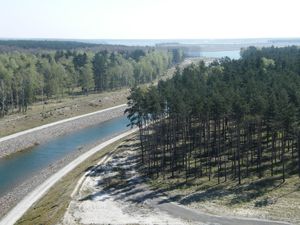 Blick zum Geierswalder See, am Horizont ist auch der Partwitzer See zu erkennen © für alle Fotos: Thori, 2009